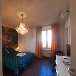 Porta Venezia Apartment